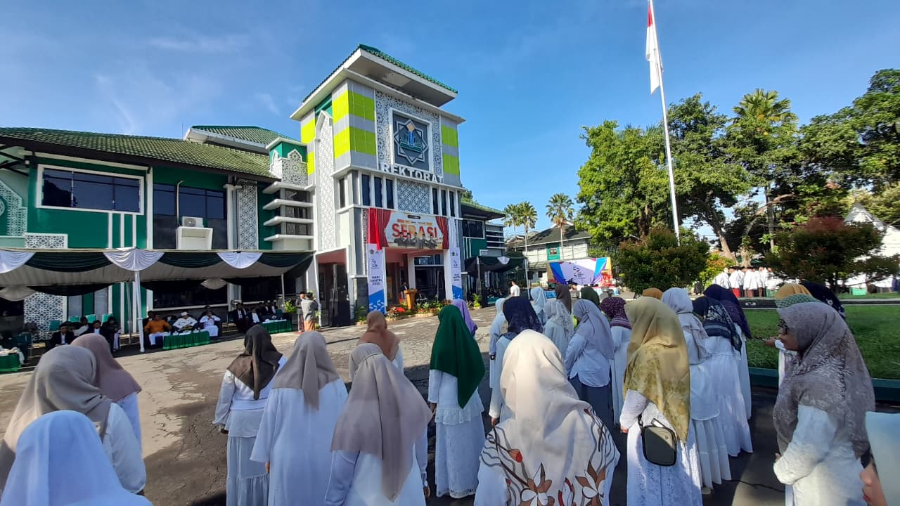 UIN KHAS Jember Gelar Upacara Hari Santri 2025: Momentum Memperkuat Nilai Keislaman dan Kebangsaan